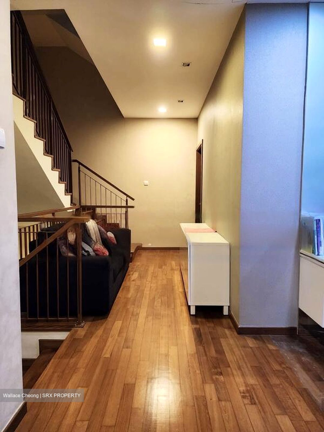 Inggu Road (D27), Terrace #443873691